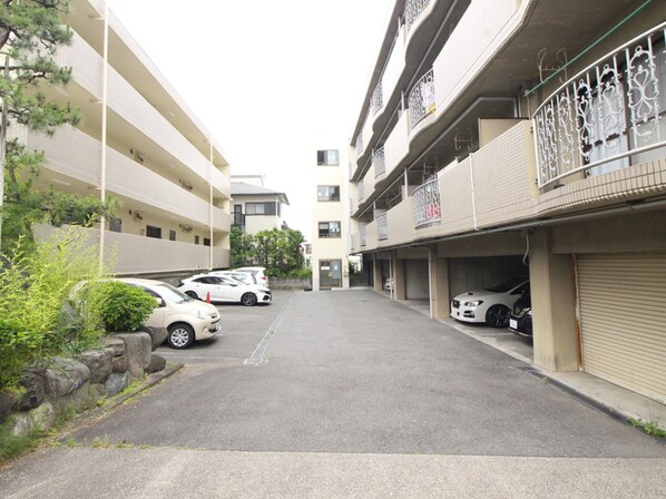 金城園　南館の物件外観写真